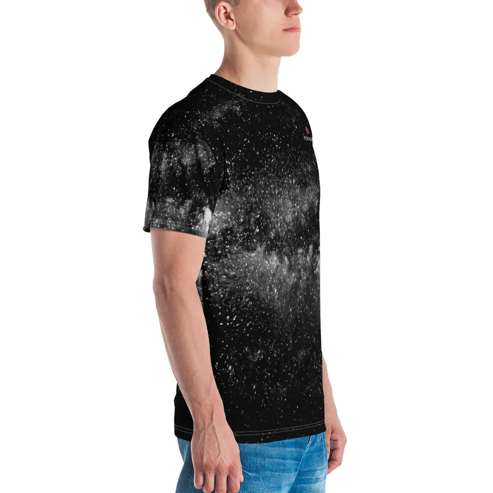 Black Galaxy Print Men's T-shirt, Space Galaxies Premium Quality Shirt For Men-Made in USA/EU/MX