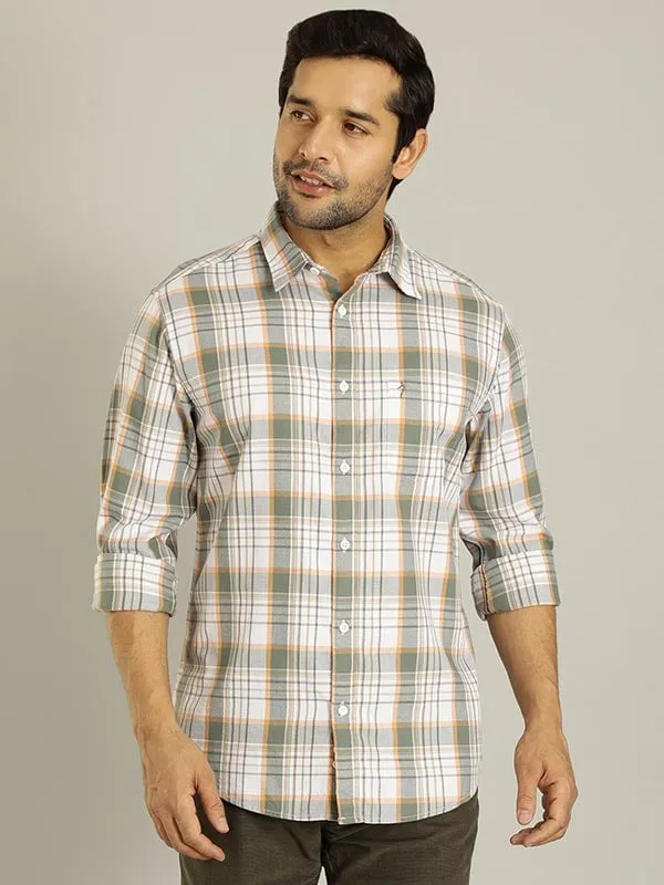 Men Checked Full Sleeve Cotton Shirt