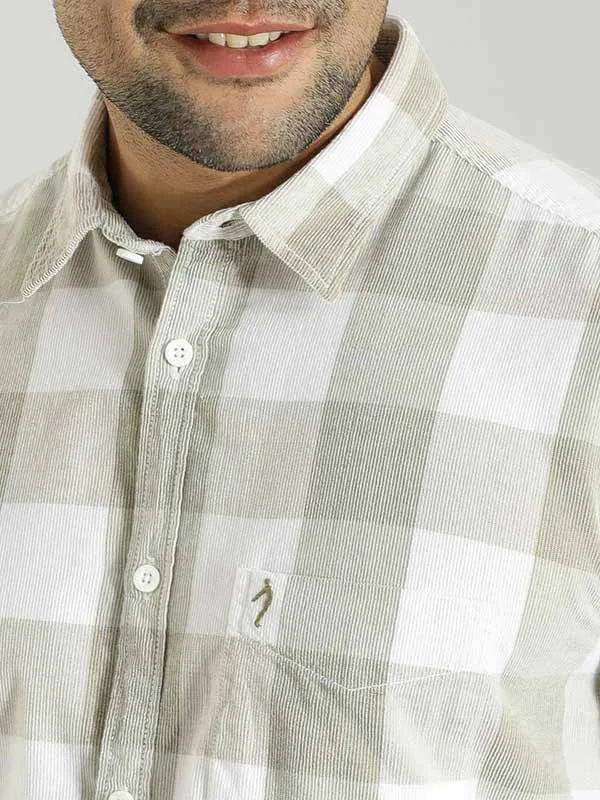 Men Checked Half Sleeve Cotton Shirt