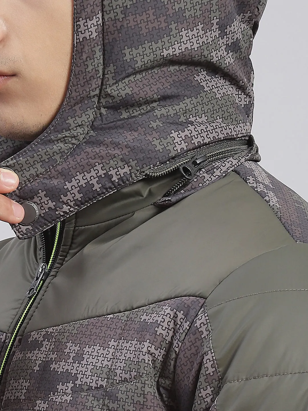 Men Olive Printed Hooded Full Sleeve Jackets